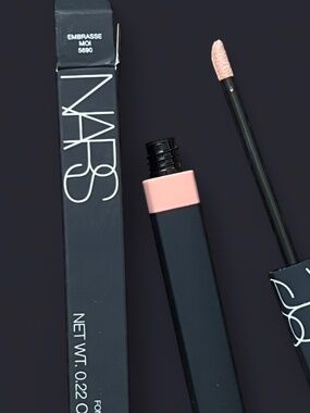 NARS Lip Cover “Embrasse Moi"